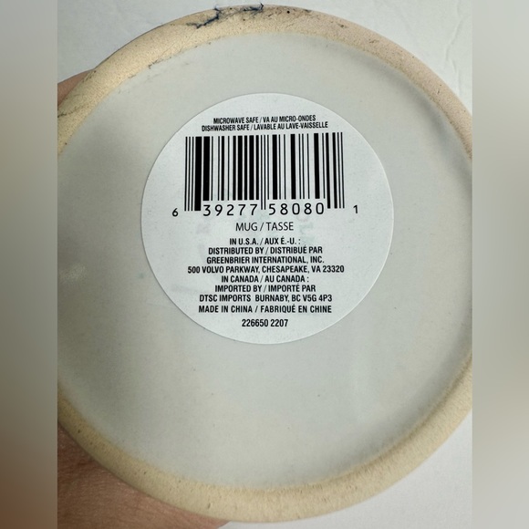 Pet mug and pair of fuzzy penguin socks. Adorable mug with paw prints & socks - Picture 7 of 7